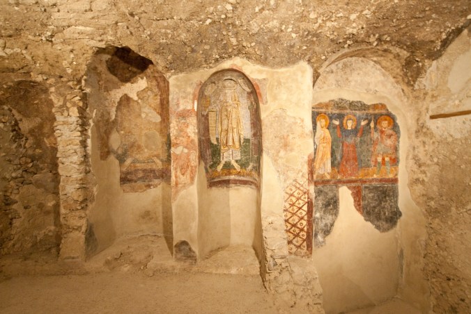 10 1st Catacomba 150