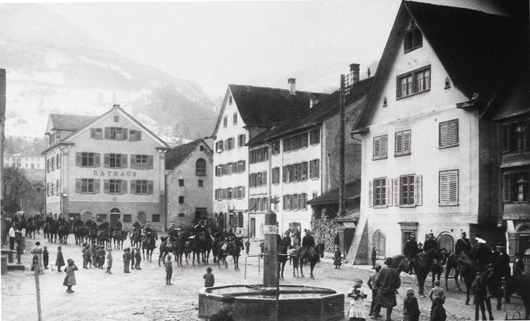 Dorfplatz.jpg 1,200*796 pixels
